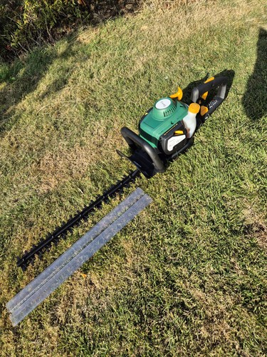Petrol hedge trimmer 55cm new - 55cm,