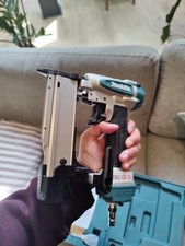 Makita AF353 23Ga Pin Nailer