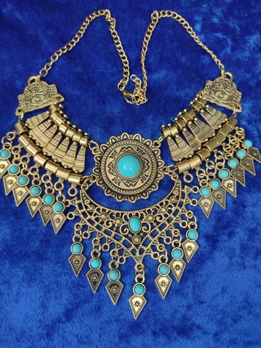 Vintage style cleopatra collar - style,