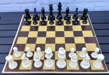 Gallant Knight Chessmen Of