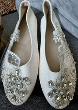 Ivory Lace and Diamante Bridal