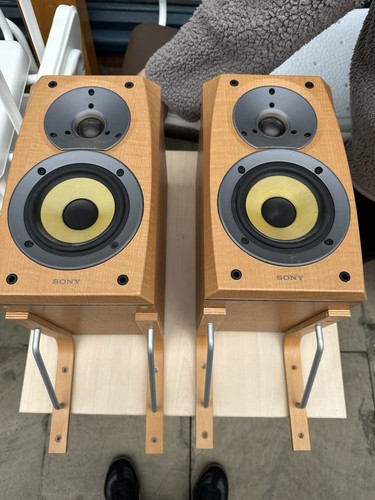 Speakers bookshelf sony model - speakers,
