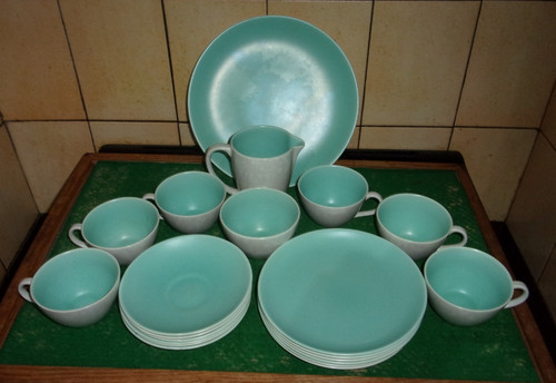 Pce vintage poole pottery - poole,