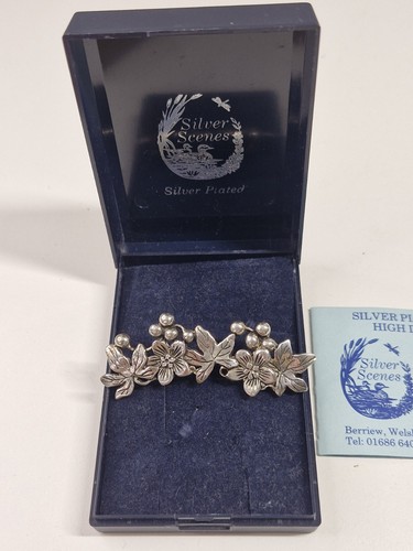 Silver plated flower leaf - silver,