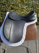 Ideal dressage/vsd saddle