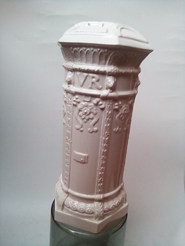 Honiton pottery victorian - honiton,