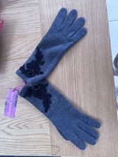 Gloves By Alice Hannah