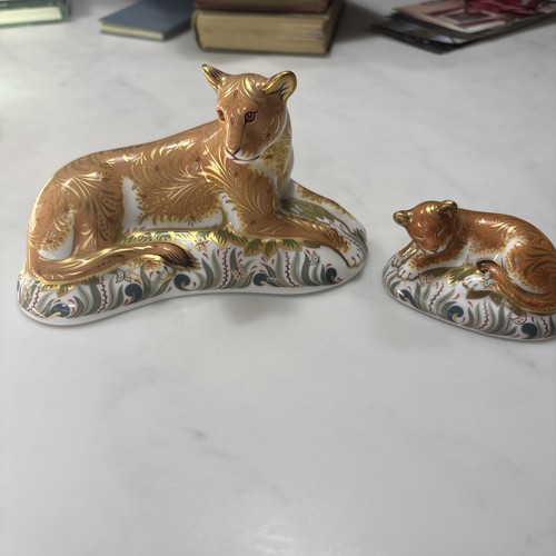 Royal crown derby lioness and - crown,