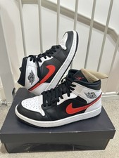 Nike Air Jordan 1 Mid Black