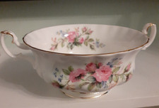 Royal albert Bone China Royal