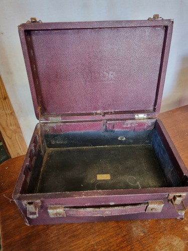 1950s vidor radio - vidor, empty