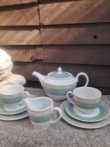Wedgwood fine porcelain aztec