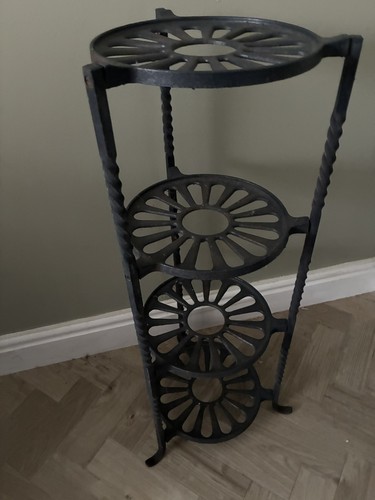 Stunning vintage tier cast - vintage,