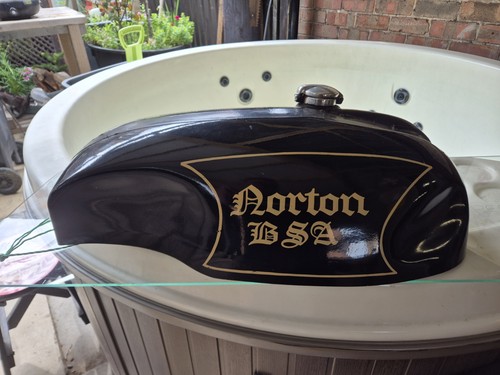Norton manx black fibreglass - norton,