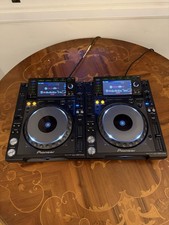 Pioneer CDJ 2000 Nexus Pair