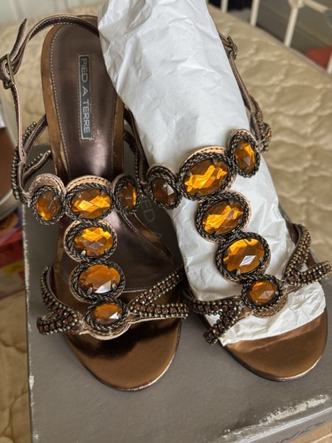 Pied terre bronze heels - a,