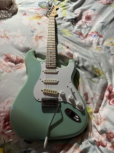 Japanese squier stratocaster - squier,