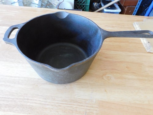 Lodge 5sp cast iron - sauce, pan