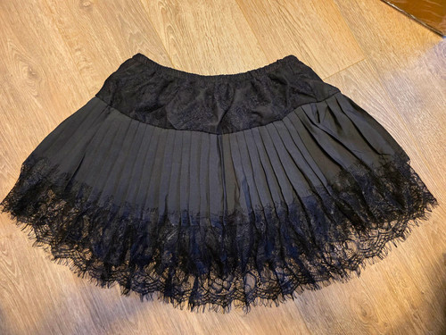 Women black pleated - women’s,