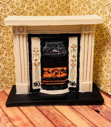 Doll house tiled - house,
