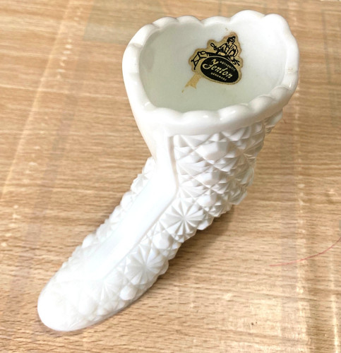 Vintage fenton glass - fenton,