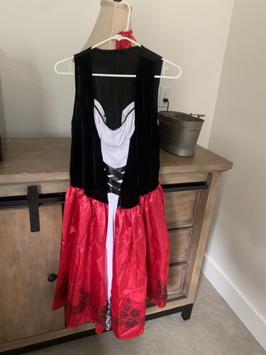 Little red riding hood - little,