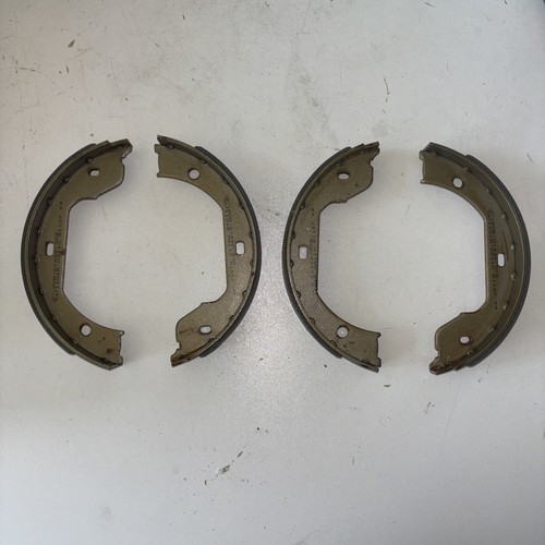 Handbrake shoes set - , bmw