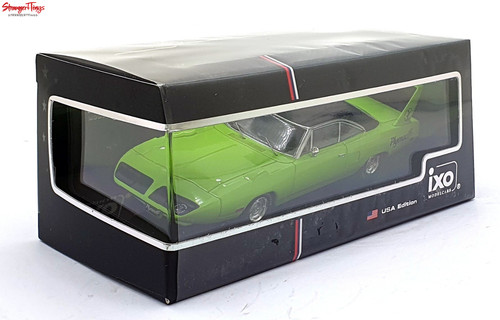 Ixo 1970 plymouth - ixo, road