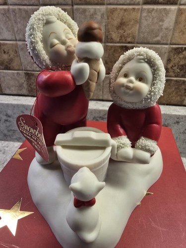Snowbabies dept babies on - dept,