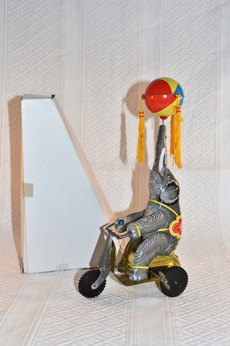 Vintage tin elephant on - vintage,