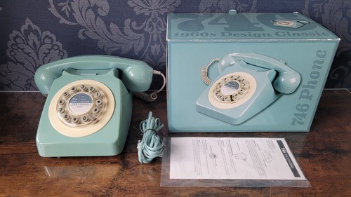 Retro style telephone 746 - telephone,