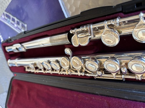 Yamaha flute 211s11 with book - with,
