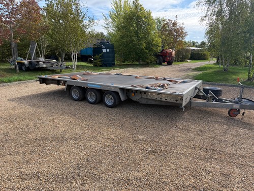 Woodford tri axle - woodford, tilt
