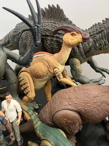 Jurassic world hammond - jurassic,