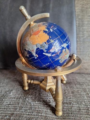Miniature desktop gemstone