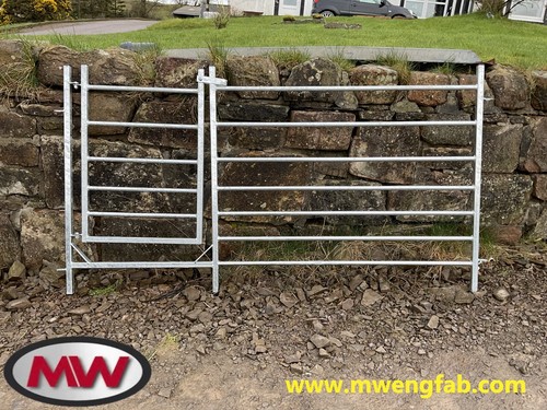 Gated sheep hurdle - hurdle,