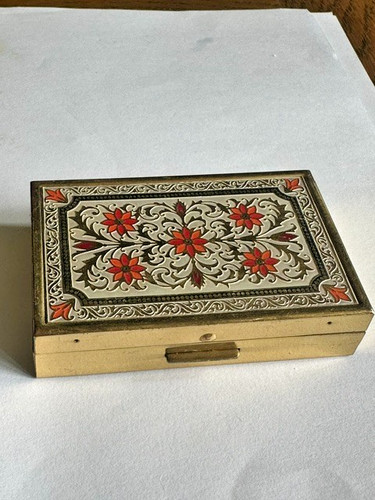 Vintage oblong musical powder - oblong,