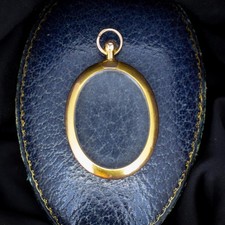 Antique Oval Glass 9ct Gold Large Photo Locket Pendant | Chester 1910
