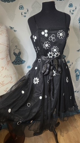 Stunning black white - black, floral