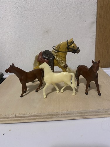 Vintage plastic toy - plastic, horses