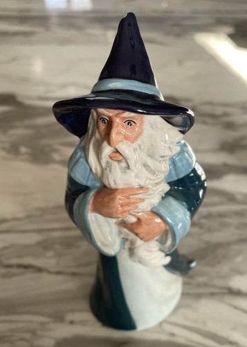 Royal doulton figurine - royal,