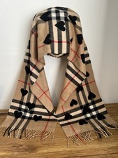 Burberry Heart Scarf /