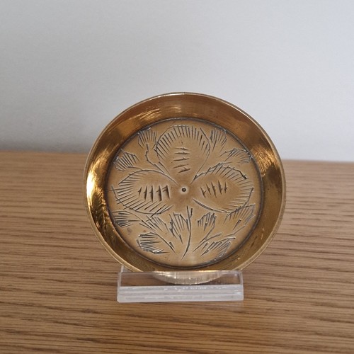Vintage small round brass - small,