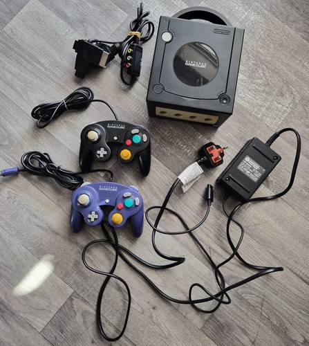 Nintendo gamecube console - nintendo,