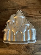 Wilton Princess Castle Cake Tin 1998 2105-2031 Baking Pan Cake Mould Baker Cater