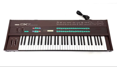 Yamaha dx7 synthesizer - dx7, fm