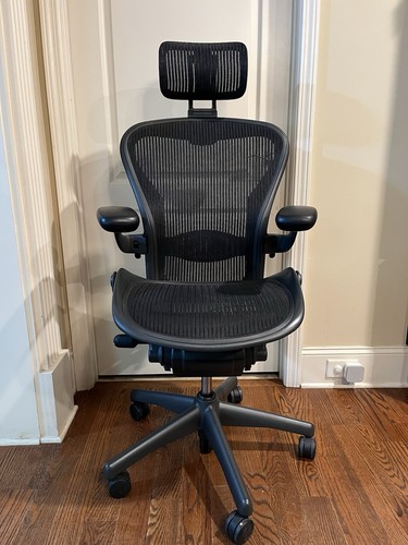 Herman miller aeron - aeron, size