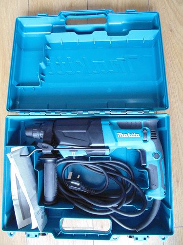 Makita hr2670 230 240v - 230-240v, 3