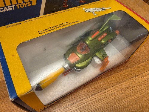 Dinky toys 351 - ufo, interceptor