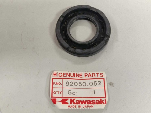 Genuine kawasaki shaft seal - genuine,